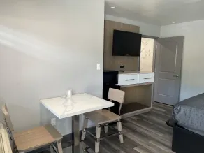 Bronco Motel South Central - Room
