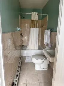Your Motel - Bathroom