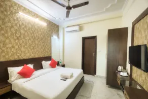 Hotel Pulse Inn- Near Jaipur Railway Station - Rom