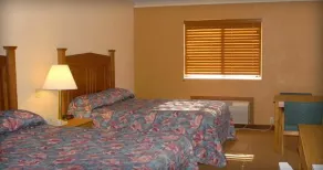 Best Rest Inn & Suites - Zimmer