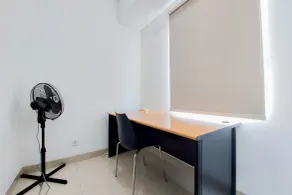 Fully Furnished 1Br With Study Room At Serpong Garden Apartment - Room