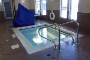 Holiday Inn Express & Suites Youngstown West - Austintown by IHG - Basseng