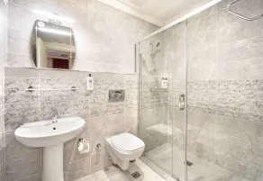 Deluxe Newport Hotel - Old City - Bagno