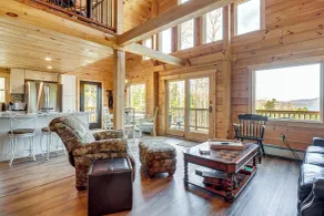 Newfound Lake Getaway: Cabin w/ Deck, Fire Pit - Interni