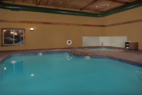 Holiday Inn Express Hotel & Suites Anniston/Oxford by IHG - Pool