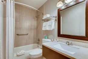 Orangewood Inn and Suites Midtown - Salle de bain