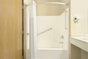 Super 8 by Wyndham Bonne Terre - Salle de bain