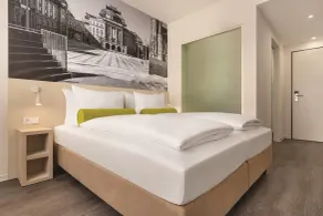 Super 8 by Wyndham Chemnitz - Room