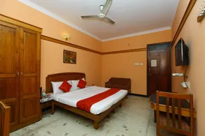 The Park View Inn - Room