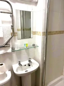 Rooms At 95 Long Street - Baño