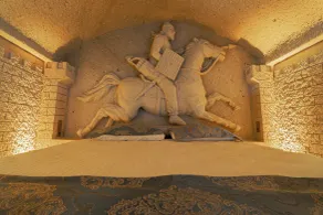 Tyana Cave House - Camera