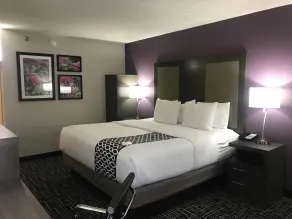 La Quinta Inn by Wyndham Davenport & Conference Center - Chambre
