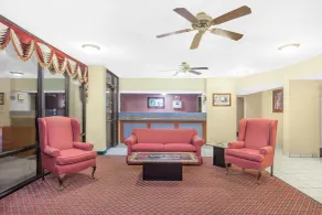 Super 8 by Wyndham Bulls Gap Greeneville Area - Lobby