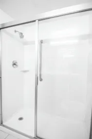 Wingate by Wyndham Tuscaloosa - Salle de bain