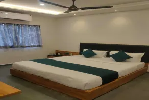 Hotel Fun Imperial Morbi - Habitación