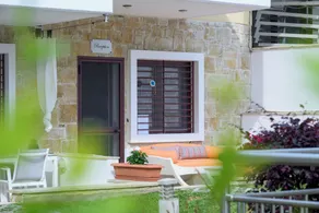 Elpiniki Luxury Apartments - Resepsjon