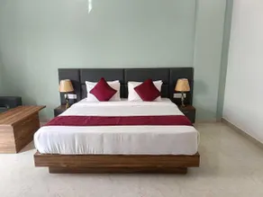 Corbett Tusker Meadows by White Flower - Room