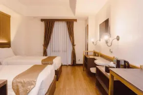 Fahira Hotel Syariah Bukittinggi - Room