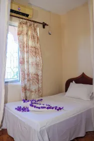 Haveton Hotel and Apartments - Room