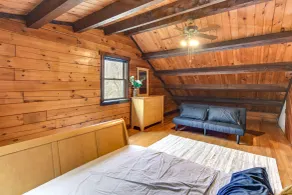 Lock Haven Cabin w/ Wood Stove & Mountain View! - Zimmer