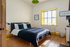 Walltree House - Room