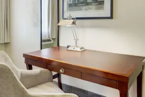 Best Western Plus Downtown Inn & Suites - Chambre