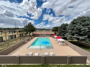 Brentwood Inn & Garden - Basseng