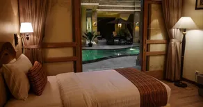 Ndalem Nuriyyat Villa, Spa & Skin Care - Room