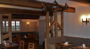 Three Horseshoes Country Inn - Restaurant