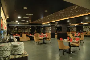 Hotel Bravia Pancheel - By Satguru - Restaurant