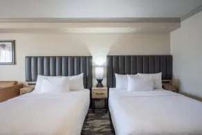Sandman Hotel & Suites Winnipeg Airport - Zimmer
