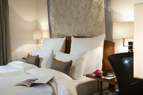 Warwick Grand-Place Brussels - Room
