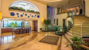 Luxury Beach Frontage Villa with amazing views for Rent - Lobby