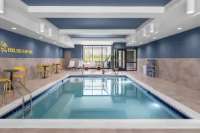 Home2 Suites By Hilton Winchester - Pool