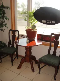 Trails West Motel - Siddeområde i lobbyen