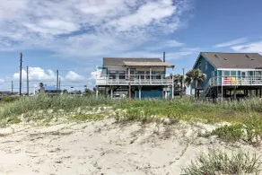 Furnished Deck, Beachfront Fun! Galveston Getaway - Innvendig