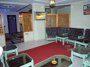 Hotel Assif - Coin salon dans le hall