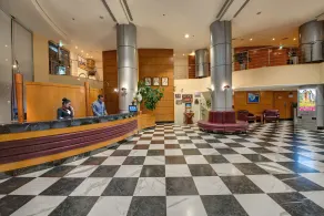J5 Hotels – Port Saeed - Réception