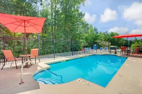 Microtel Inn & Suites by Wyndham Stockbridge/Atlanta I-75 - Piscine