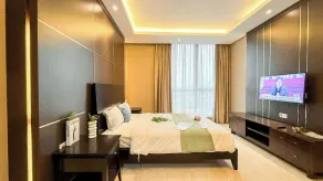 Modern And Comfy 2Br With Extra Room At Four Winds Apartment - Zimmer