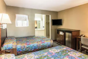 Rodeway Inn Regalodge - Chambre