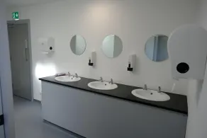 Whiddy School House Accommodation - Bad