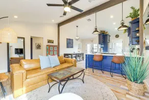 1 Mi to Grand Ave: Modern Home w/ Spacious Yard! - Interiør