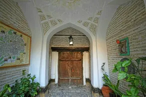 Amulet Hotel - Interior entrance