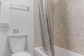Motel 6-Texarkana, AR - Bathroom