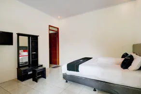Hotel O Griya Cewang Syariah - Zimmer
