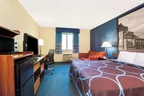 Super 8 by Wyndham Hutchinson - Chambre