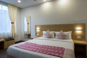 The Solitaire Express - Room
