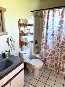 Deer Harbor Cottage & Suites - Badeværelse
