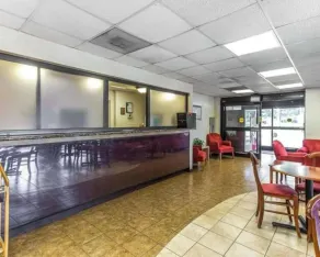 Townhouse Winston Salem - University - Reception